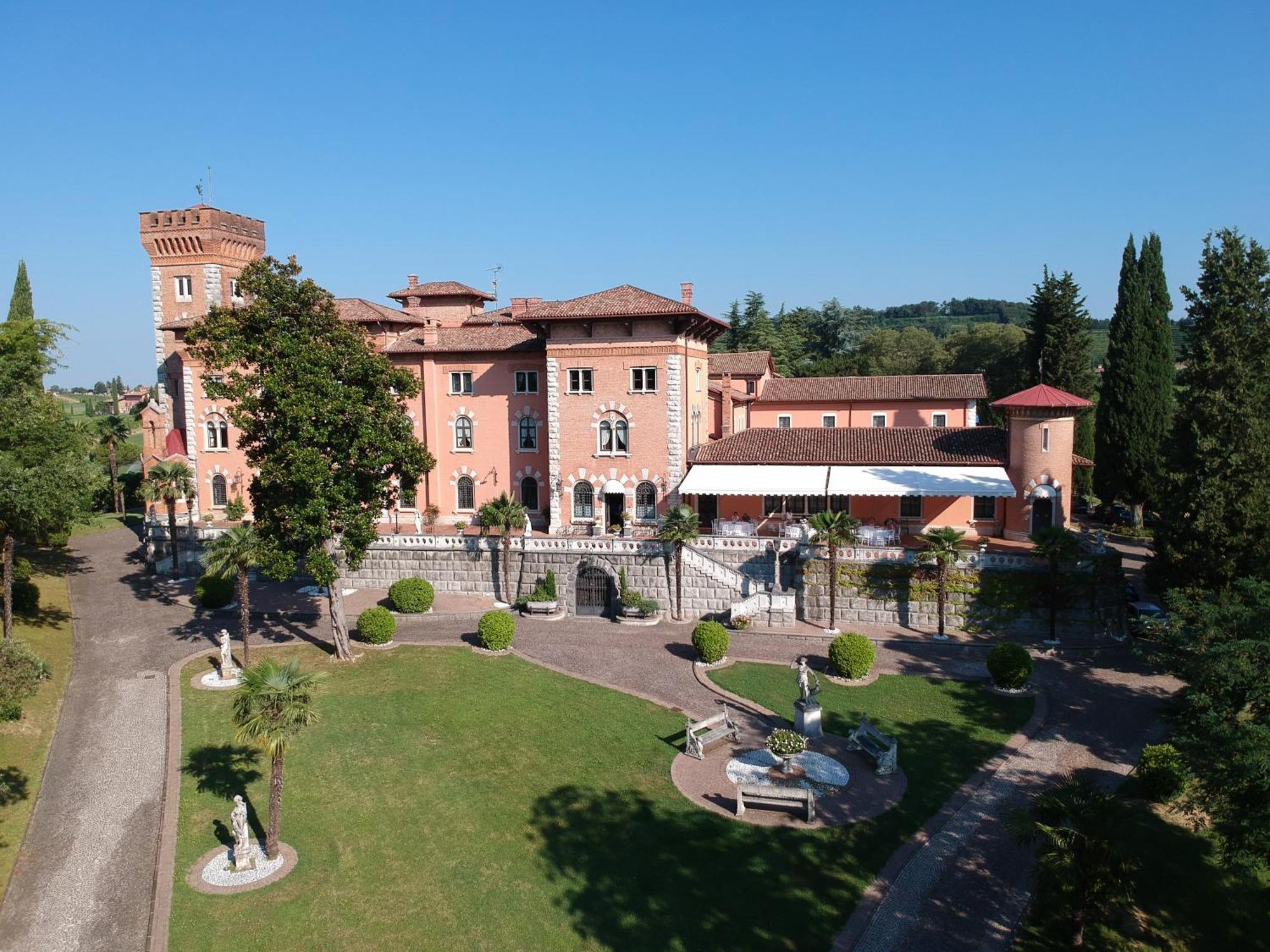 Castello Di Spessa - Residenze D'Epoca Hotel Capriva del Friuli ภายนอก รูปภาพ